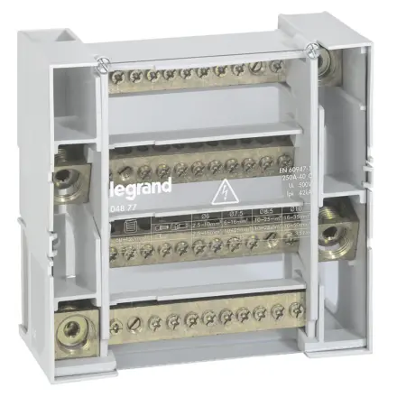 0 048 77 Legrand