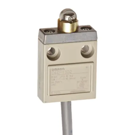 D4C-1502 Omron