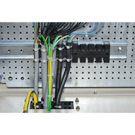 NSYSCCDINLG140 Schneider Electric