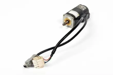 R7M-A10030 Omron